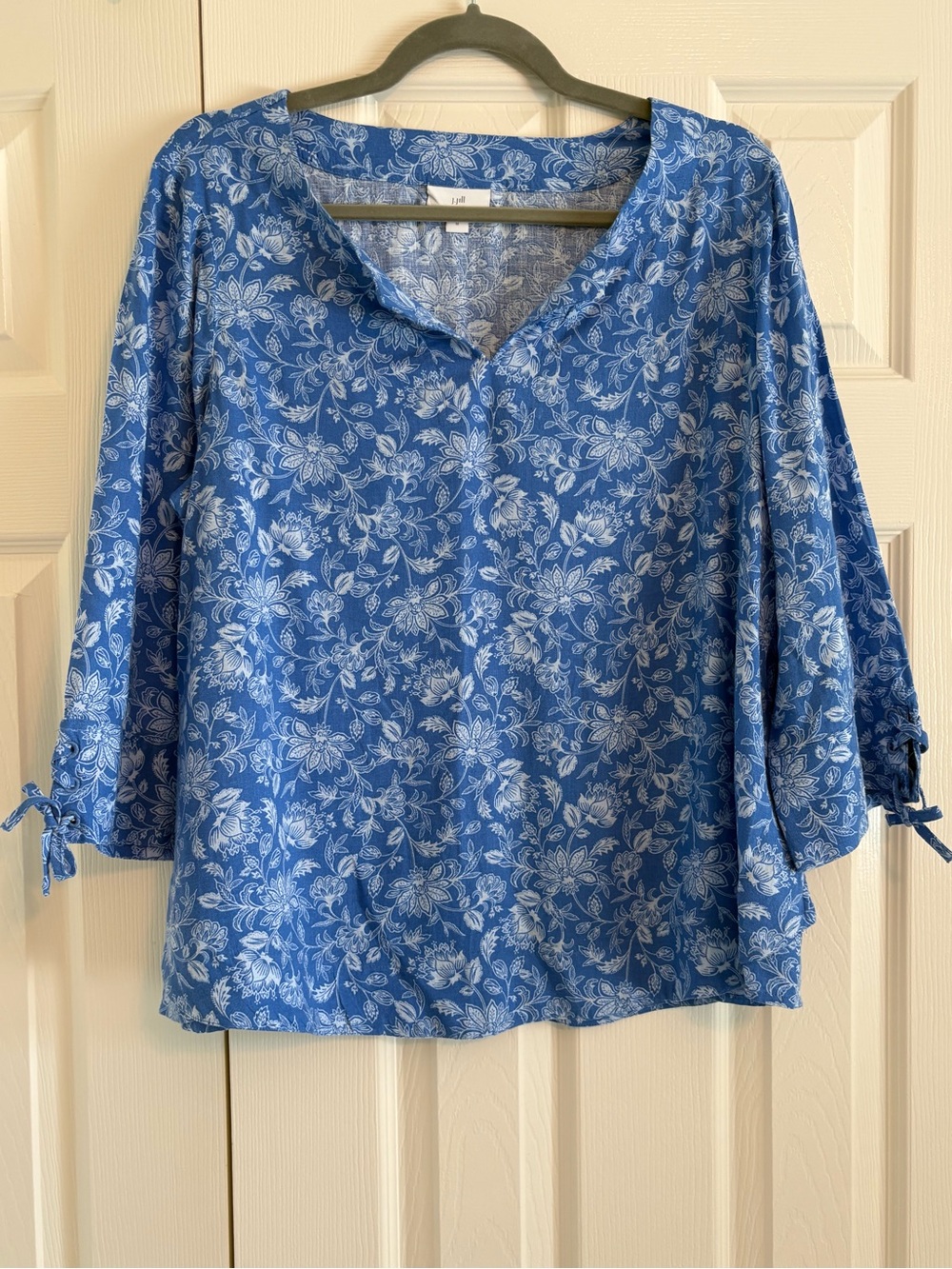 J.Jill Linen Blend Floral Blouse in Blue & White Size Medium